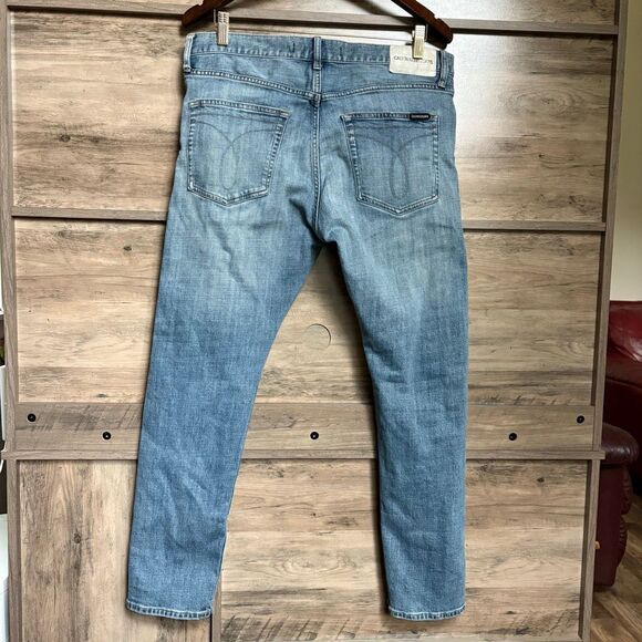 Calvin Klein Men's 34x30 Skinny Jeans Great Preworn Condition - Picture 2 of 12